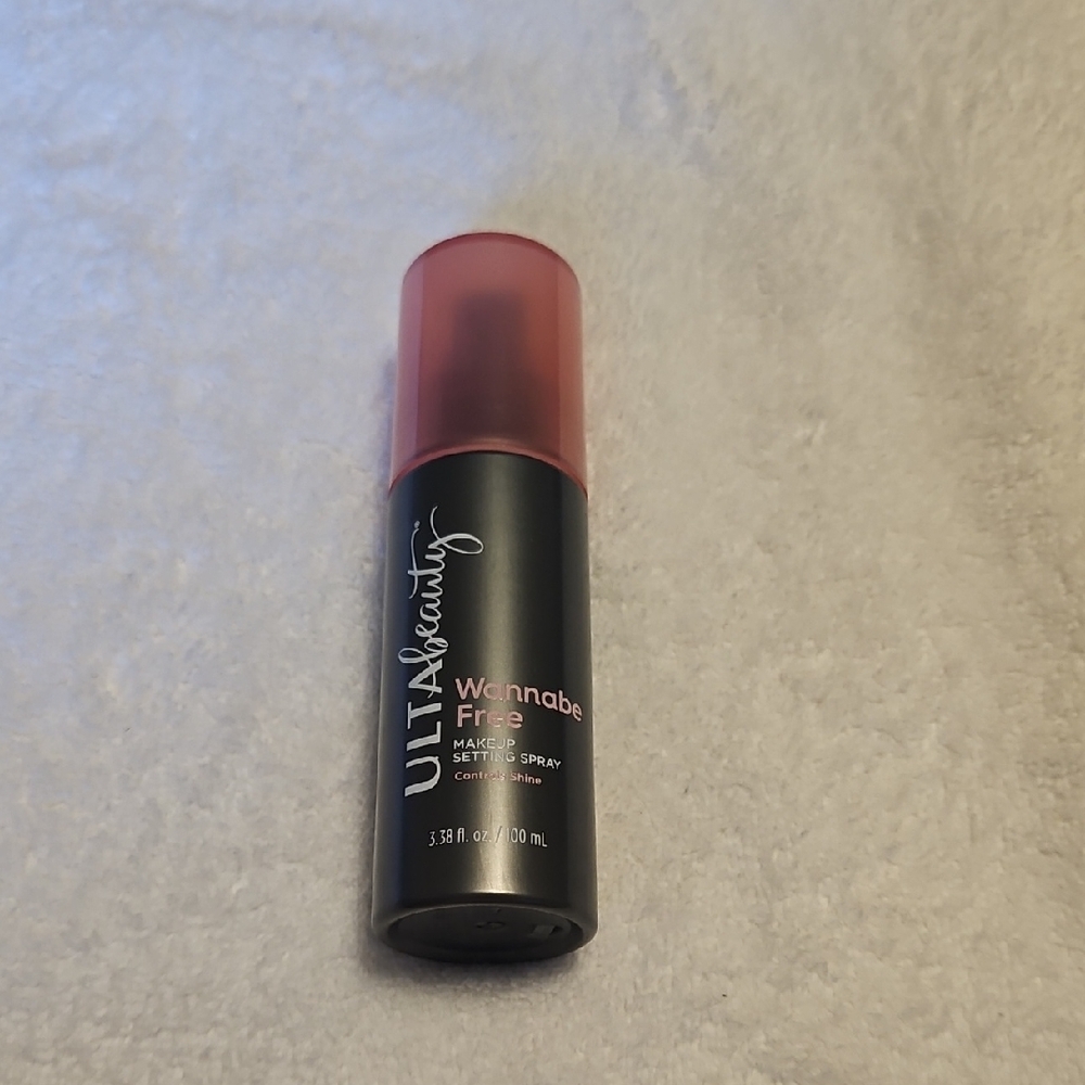 Ulta Beauty Wannabe Free Setting Spray - Black and Pink
